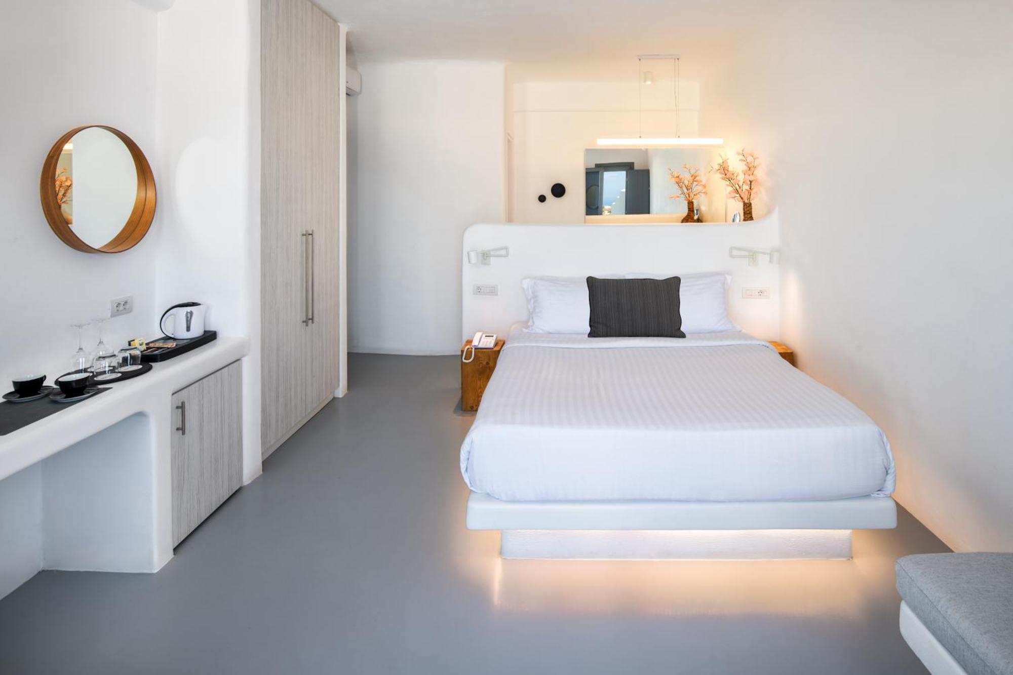 Alunia Incognito Suites - Adults Only Pyrgos Kallistis Bagian luar foto